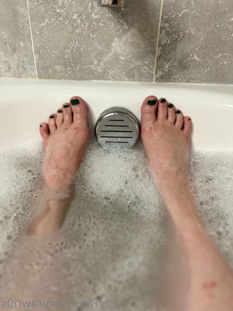 BB Applehoney [ rawri0s ] Onlyfans leaked photo 15568583 on Hotleaks.tv