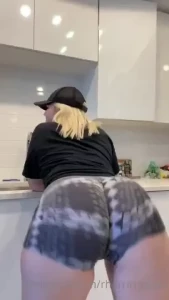 18080580
