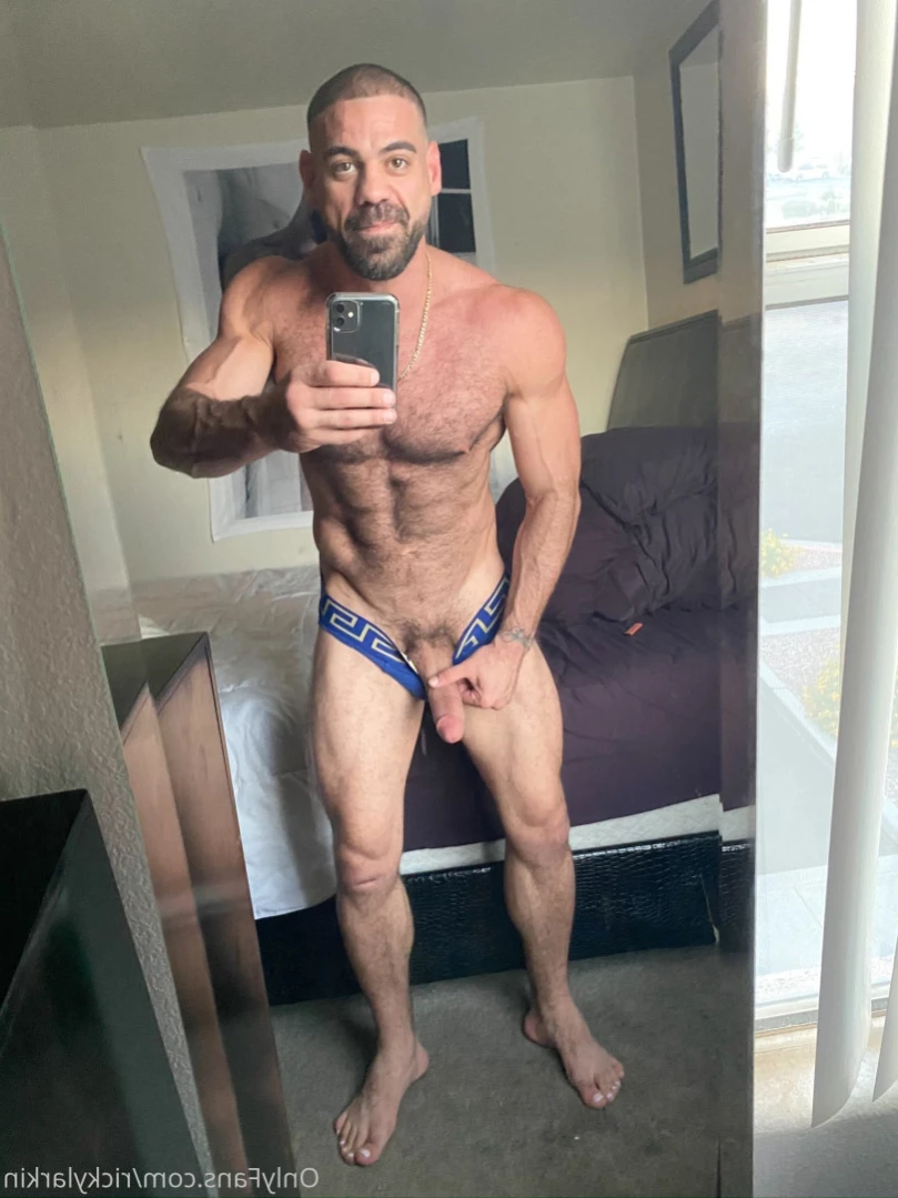 ricky larkin ♉️ [ rickylarkin ] Onlyfans leaked photo 10855463 on Hotleaks.tv