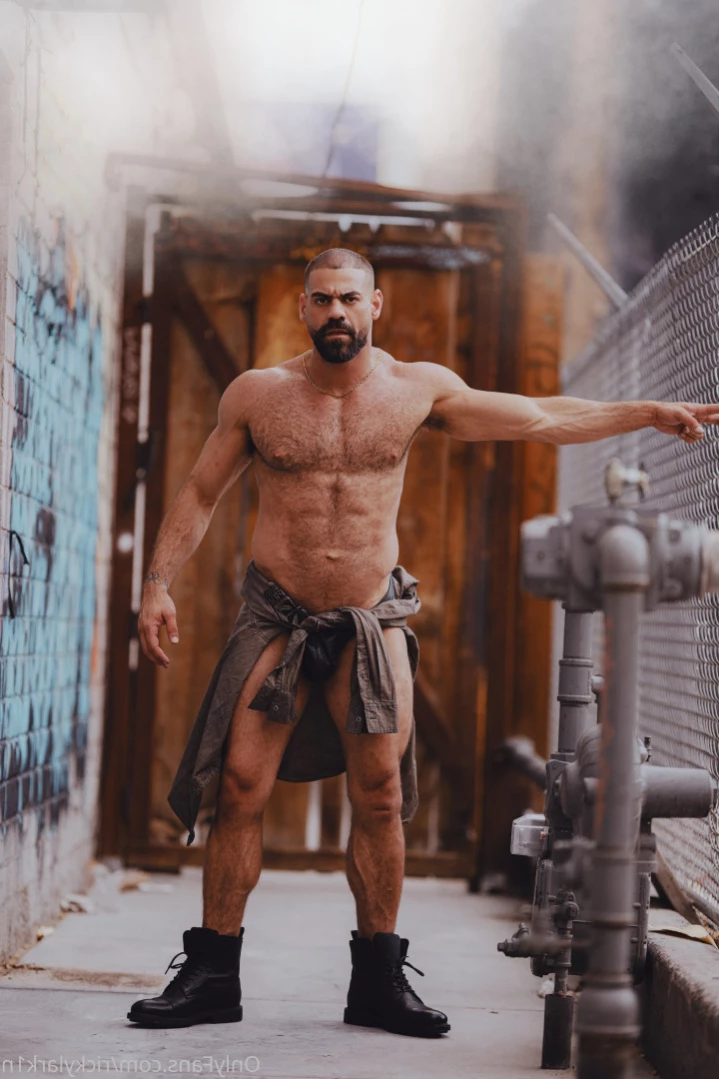 ricky larkin ♉️ [ rickylarkin ] Onlyfans leaked photo 12361936 on Hotleaks.tv