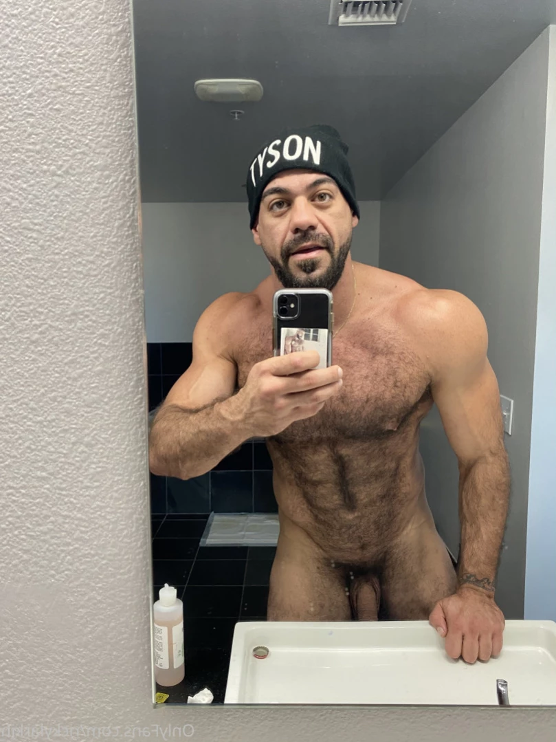 ricky larkin ♉️ [ rickylarkin ] Onlyfans leaked photo 12649818 on Hotleaks.tv