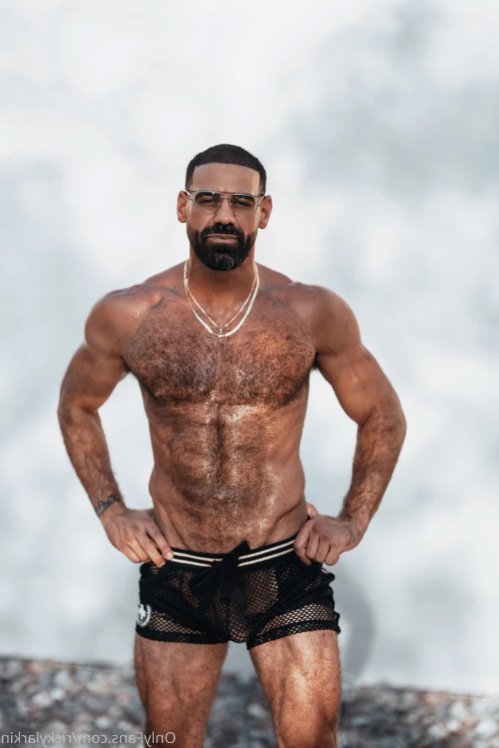 ricky larkin ♉️ [ rickylarkin ] Onlyfans leaked photo 13185271 on Hotleaks.tv