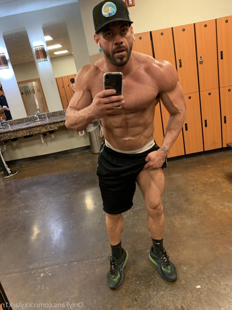 ricky larkin ♉️ [ rickylarkin ] Onlyfans leaked photo 13853244 on Hotleaks.tv