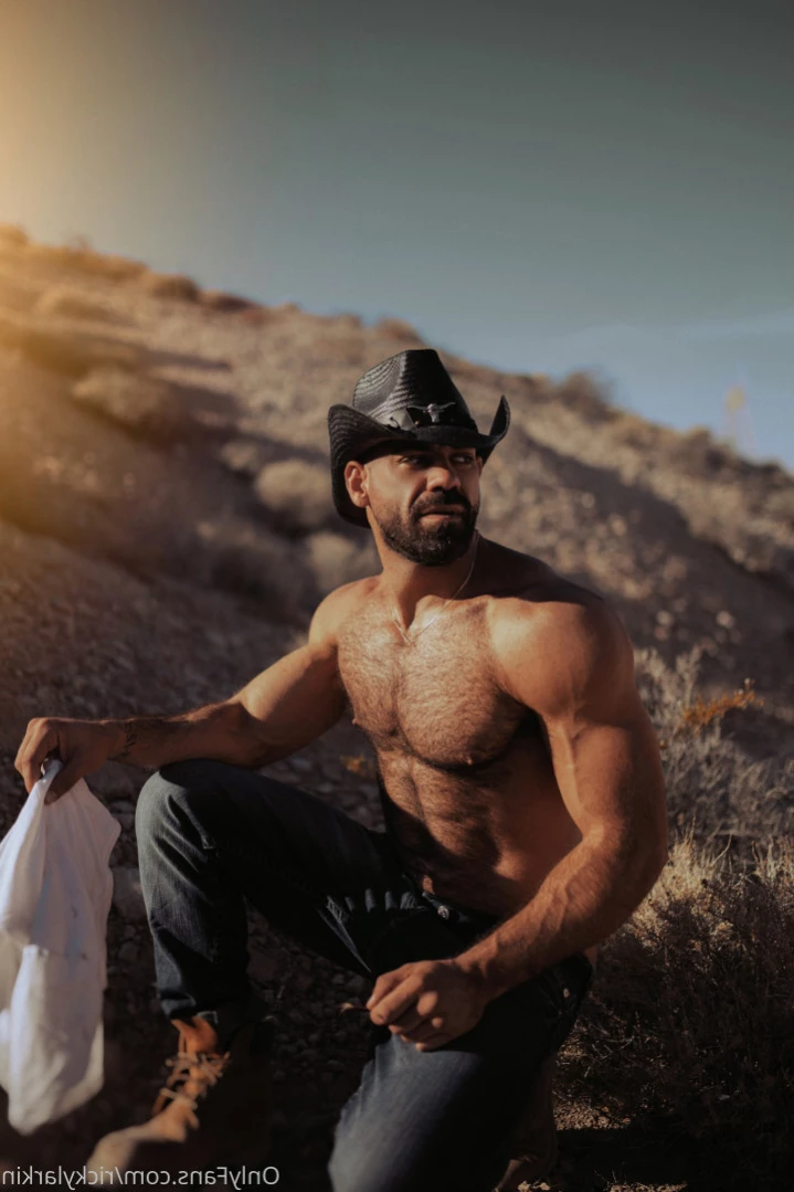 ricky larkin ♉️ [ rickylarkin ] Onlyfans leaked photo 13853512 on Hotleaks.tv