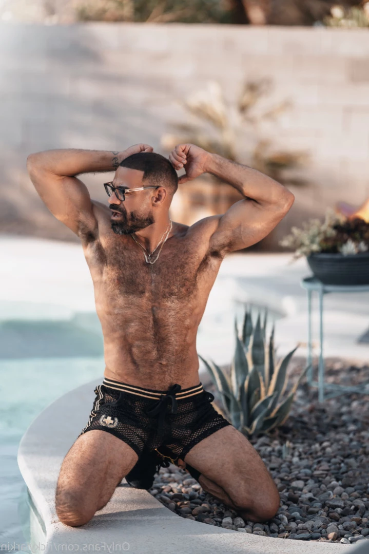 ricky larkin ♉️ [ rickylarkin ] Onlyfans leaked photo 14456632 on Hotleaks.tv