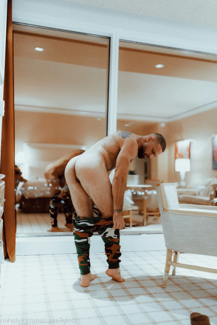 ricky larkin ♉️ [ rickylarkin ] Onlyfans leaked photo 15083448 on Hotleaks.tv