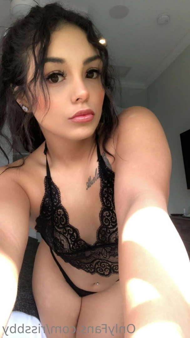 idontkissandtell [ rissbby ] Onlyfans leaked photo 13295542 on Hotleaks.tv