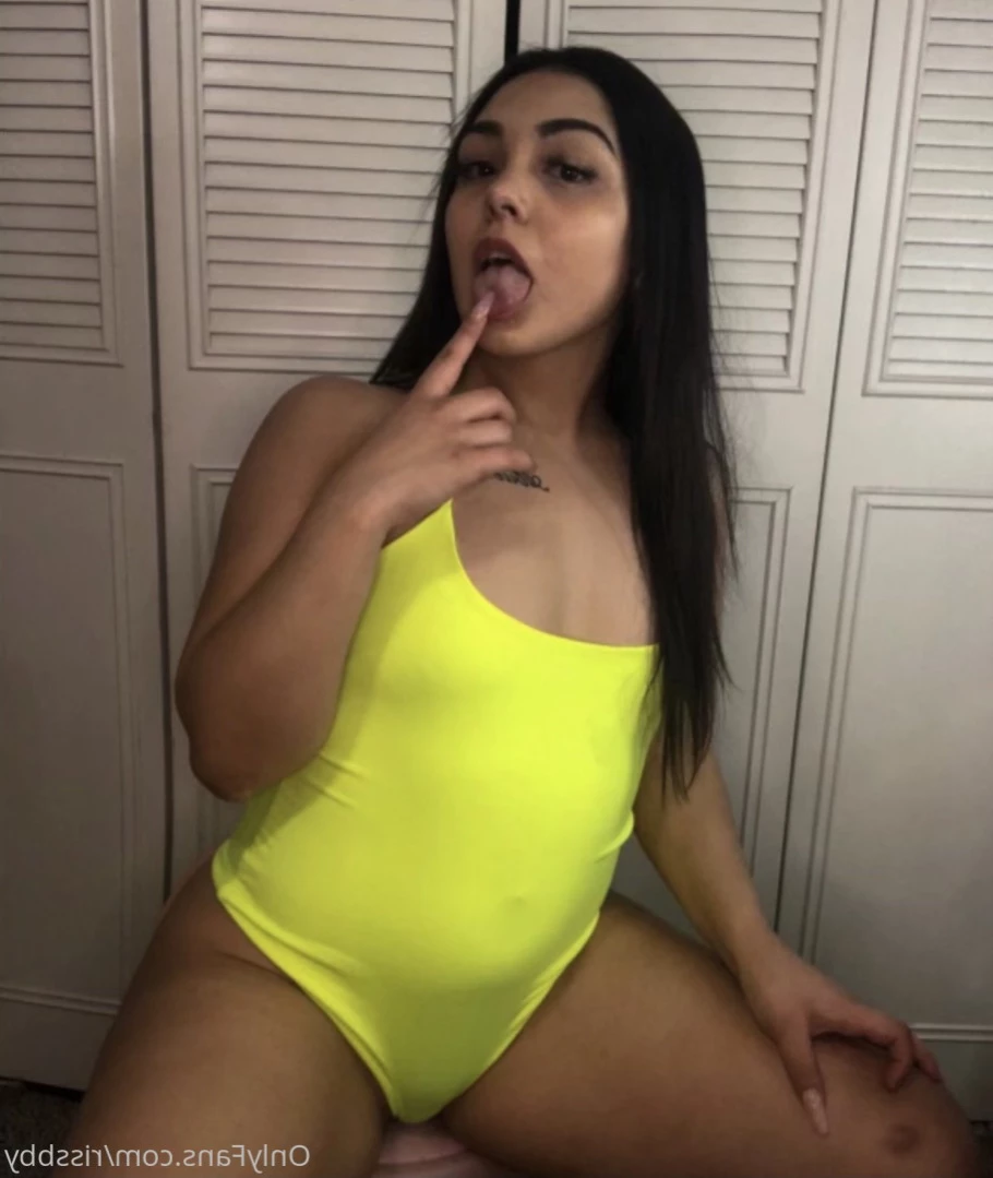 idontkissandtell [ rissbby ] Onlyfans leaked photo 13860911 on Hotleaks.tv