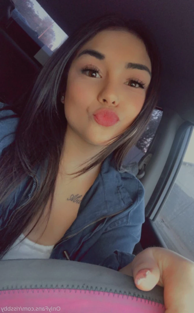 idontkissandtell [ rissbby ] Onlyfans leaked photo 13861130 on Hotleaks.tv