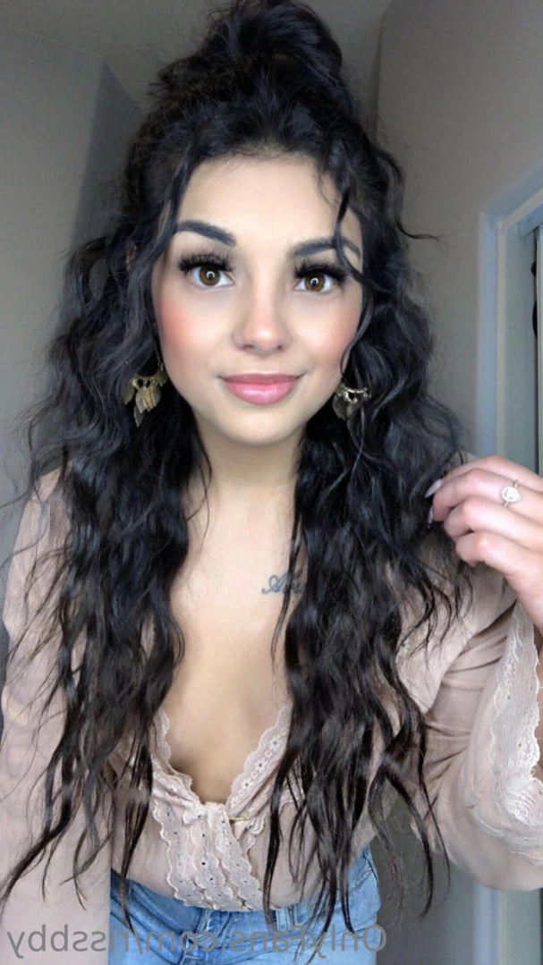 idontkissandtell [ rissbby ] Onlyfans leaked photo 15474216 on Hotleaks.tv