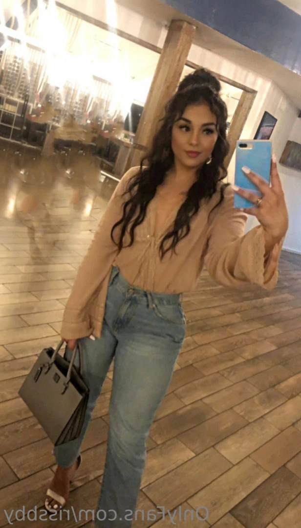 idontkissandtell [ rissbby ] Onlyfans leaked photo 15989236 on Hotleaks.tv