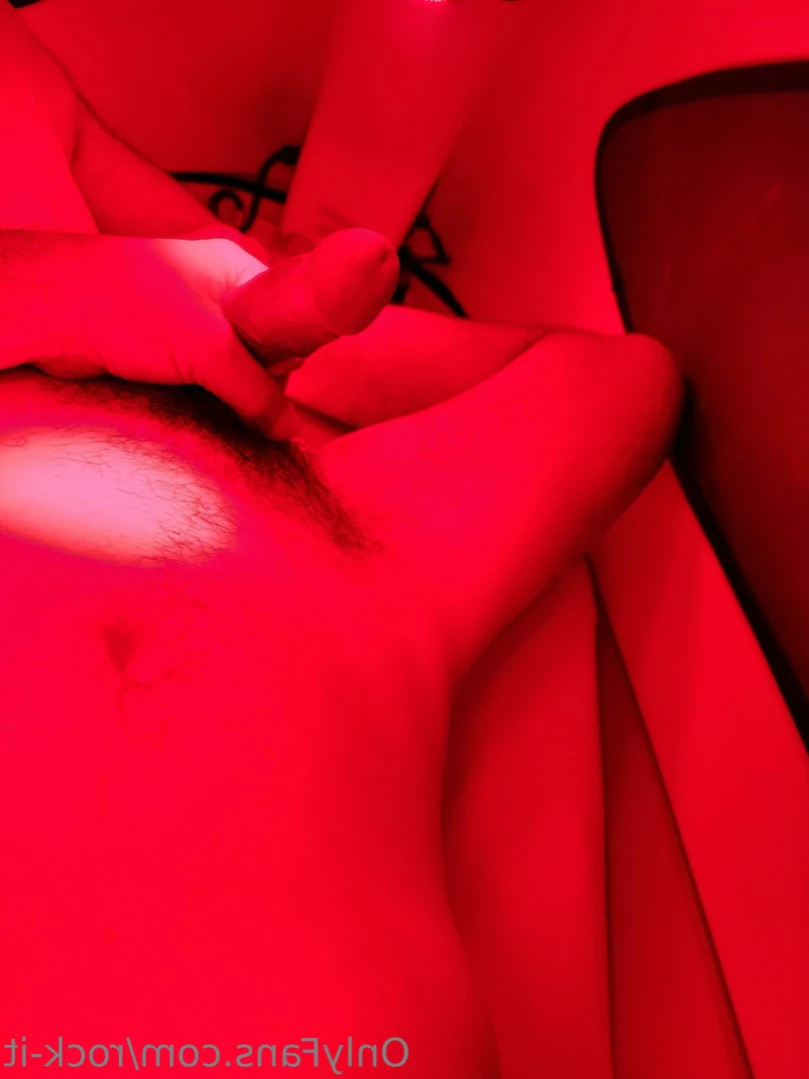 ROCK-IT👣👣🦶🦶 [ rock-it ] Onlyfans leaked photo 13860395 on Hotleaks.tv