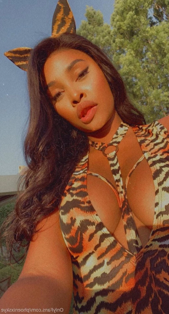 phoenix skye [ phoenixskye ] Onlyfans leaked photo 967350 on Hotleaks.tv