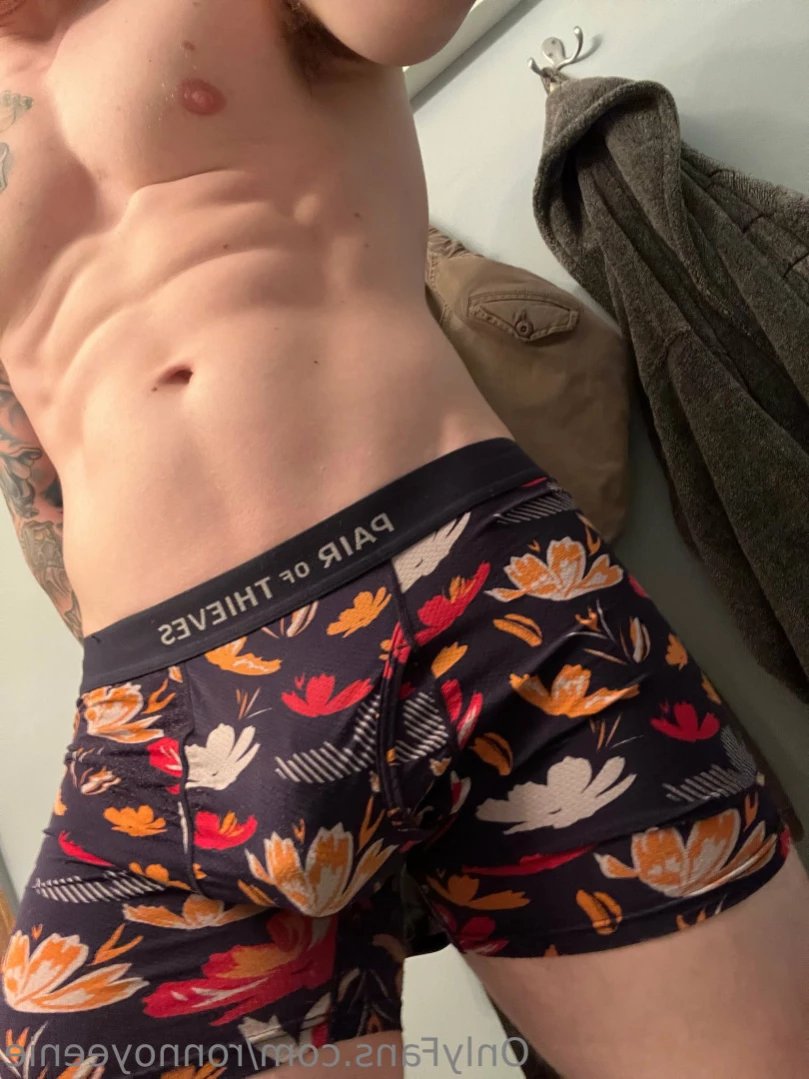 Ronno [ ronnoyeenie ] Onlyfans leaked photo 13752560 on Hotleaks.tv