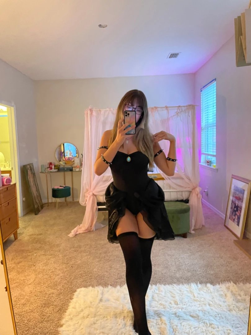 Rows [ rowsvee ] Onlyfans leaked photo 10912762 on Hotleaks.tv
