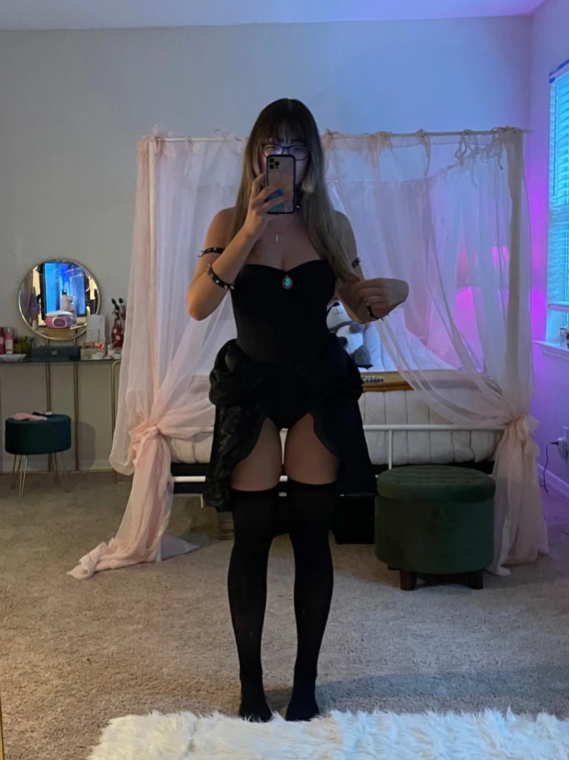Rows [ rowsvee ] Onlyfans leaked photo 11443138 on Hotleaks.tv
