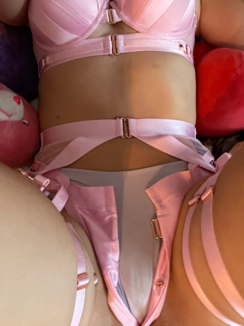 Rows [ rowsvee ] Onlyfans leaked photo 13739858 on Hotleaks.tv