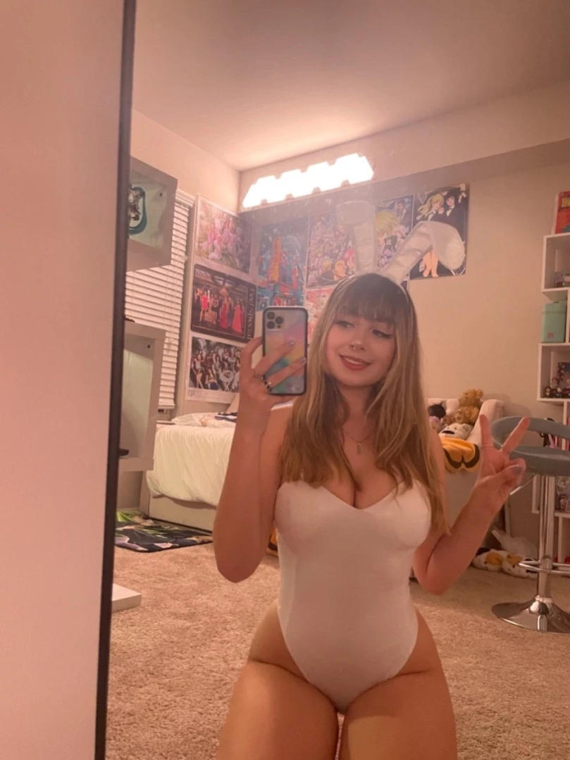 Rows [ rowsvee ] Onlyfans leaked photo 14215165 on Hotleaks.tv