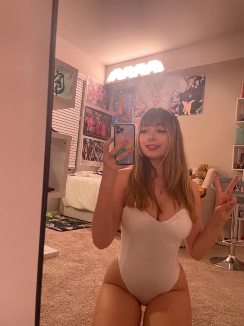 Rows [ rowsvee ] Onlyfans leaked photo 14215977 on Hotleaks.tv