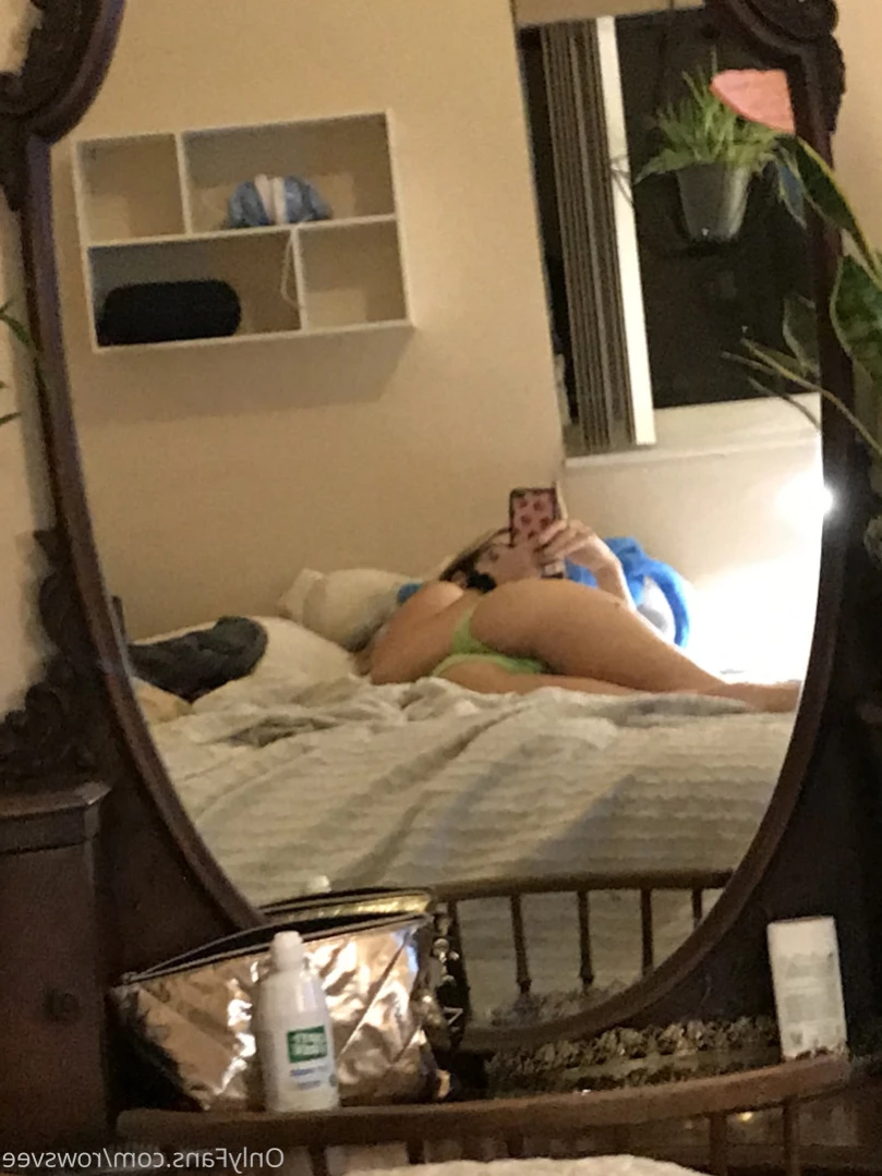 Rows [ rowsvee ] Onlyfans leaked photo 14235568 on Hotleaks.tv
