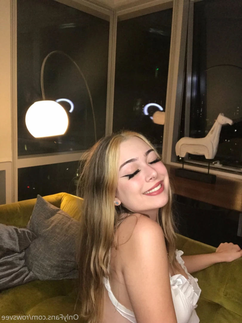 Rows [ rowsvee ] Onlyfans leaked photo 14452656 on Hotleaks.tv