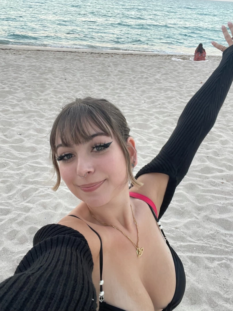 Rows [ rowsvee ] Onlyfans leaked photo 15565643 on Hotleaks.tv