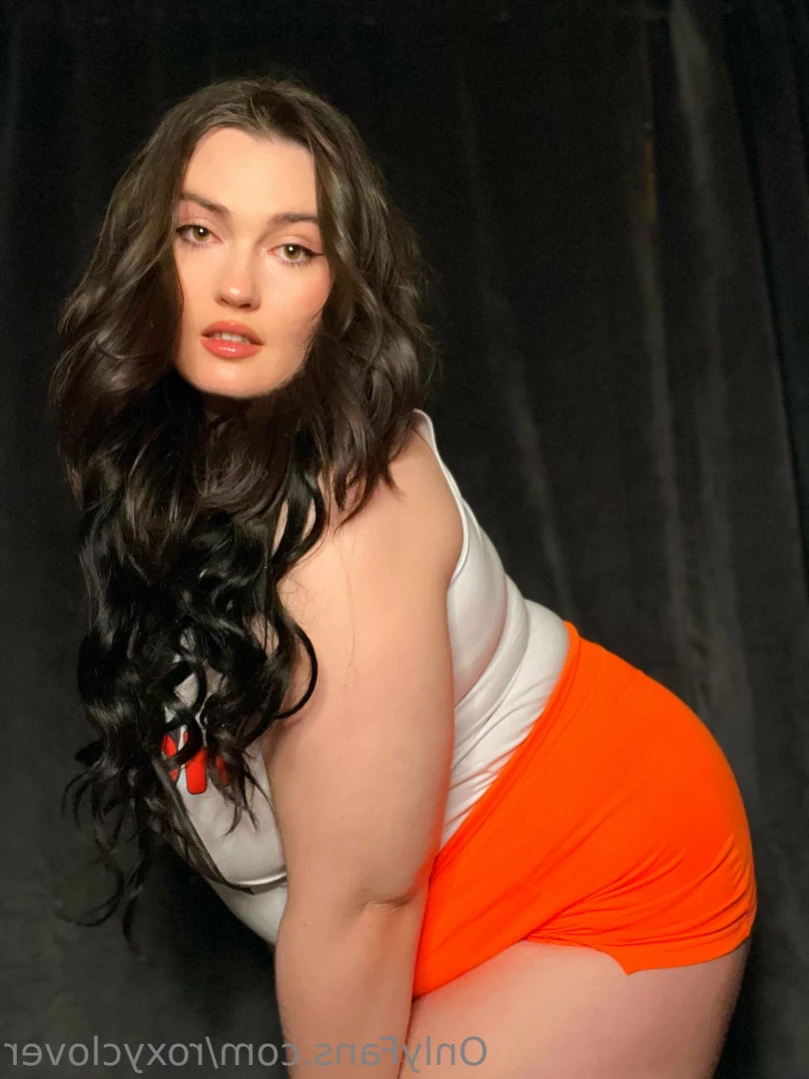 Roxy Clover 🎸⚡️ [ roxyclover ] Onlyfans leaked photo 13760042 on Hotleaks.tv