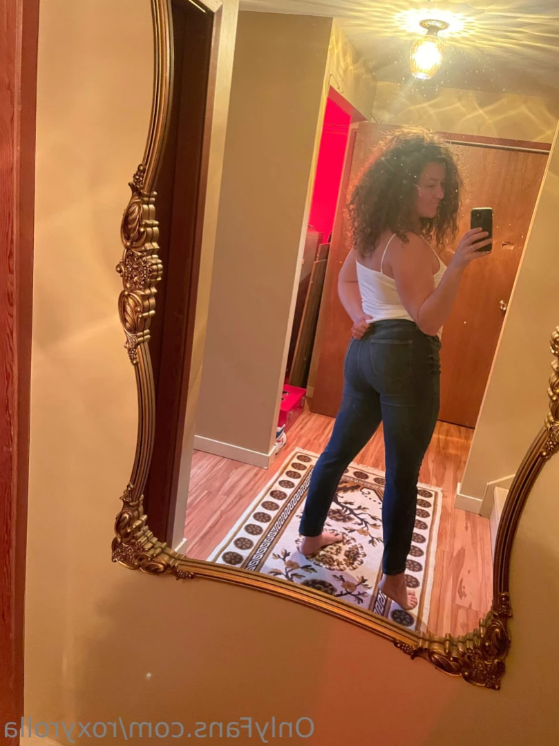 roxyrolla Onlyfans leaked photo 12828208 on Hotleaks.tv