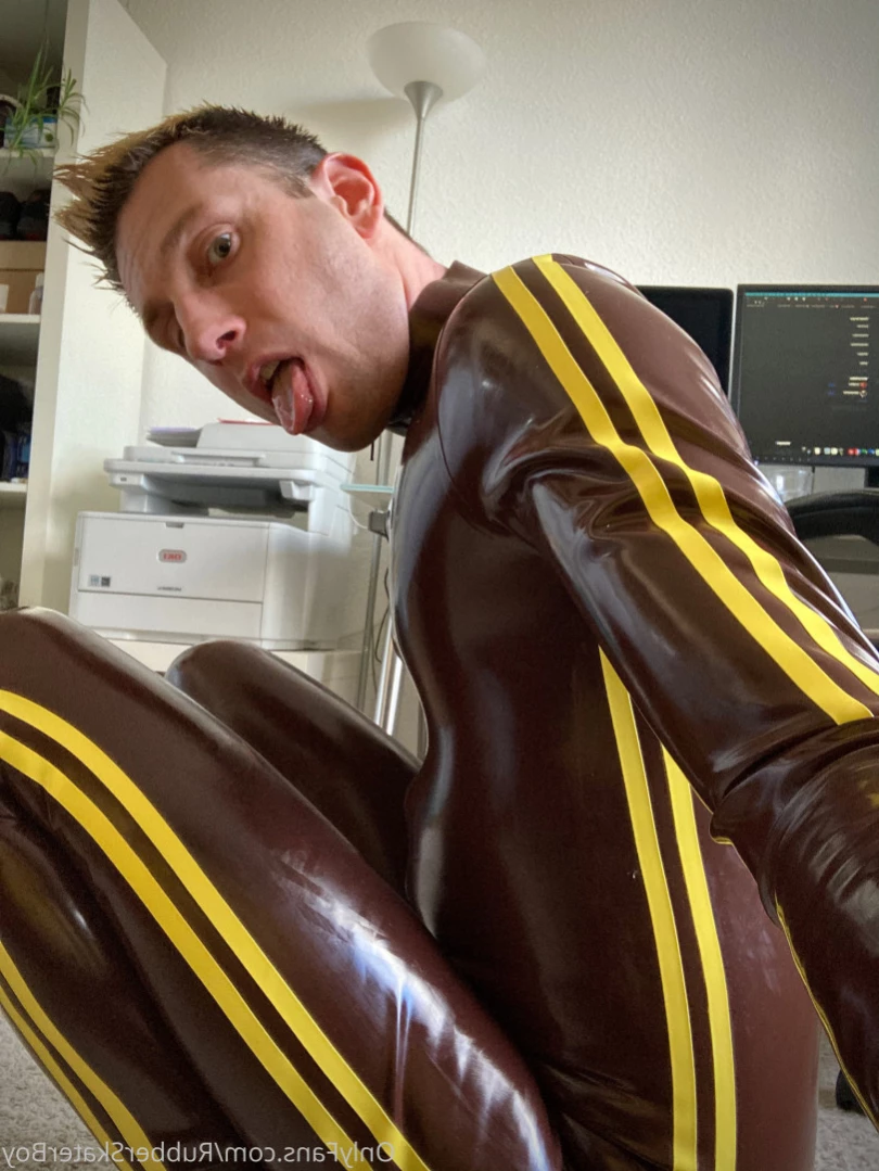 rubberskaterboy Onlyfans leaked photo 10983278 on Hotleaks.tv