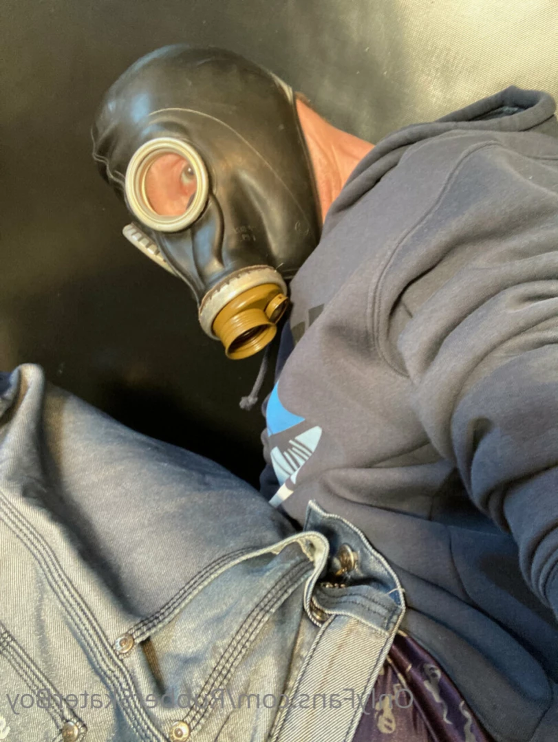 rubberskaterboy Onlyfans leaked photo 11025395 on Hotleaks.tv