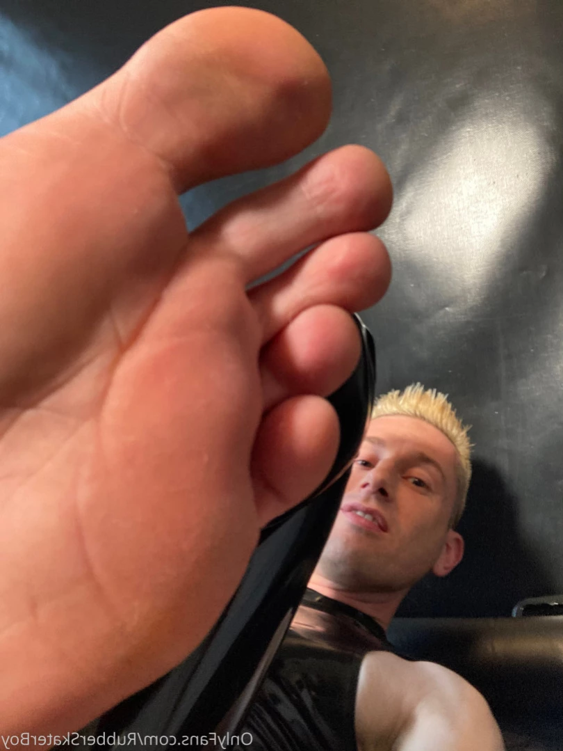 rubberskaterboy Onlyfans leaked photo 11027248 on Hotleaks.tv