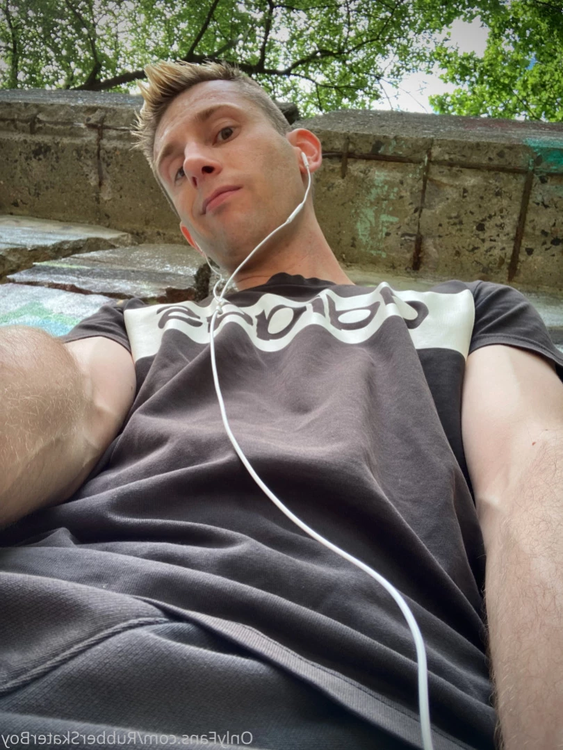 rubberskaterboy Onlyfans leaked photo 11443281 on Hotleaks.tv