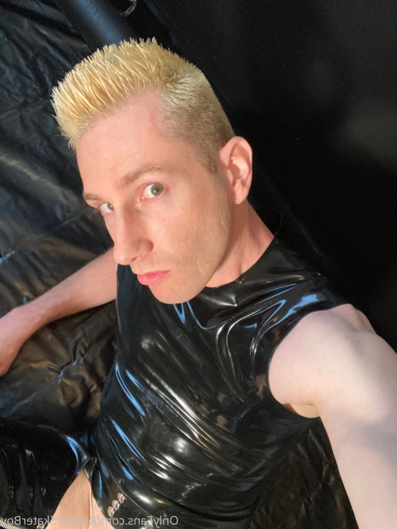 rubberskaterboy Onlyfans leaked photo 11443366 on Hotleaks.tv