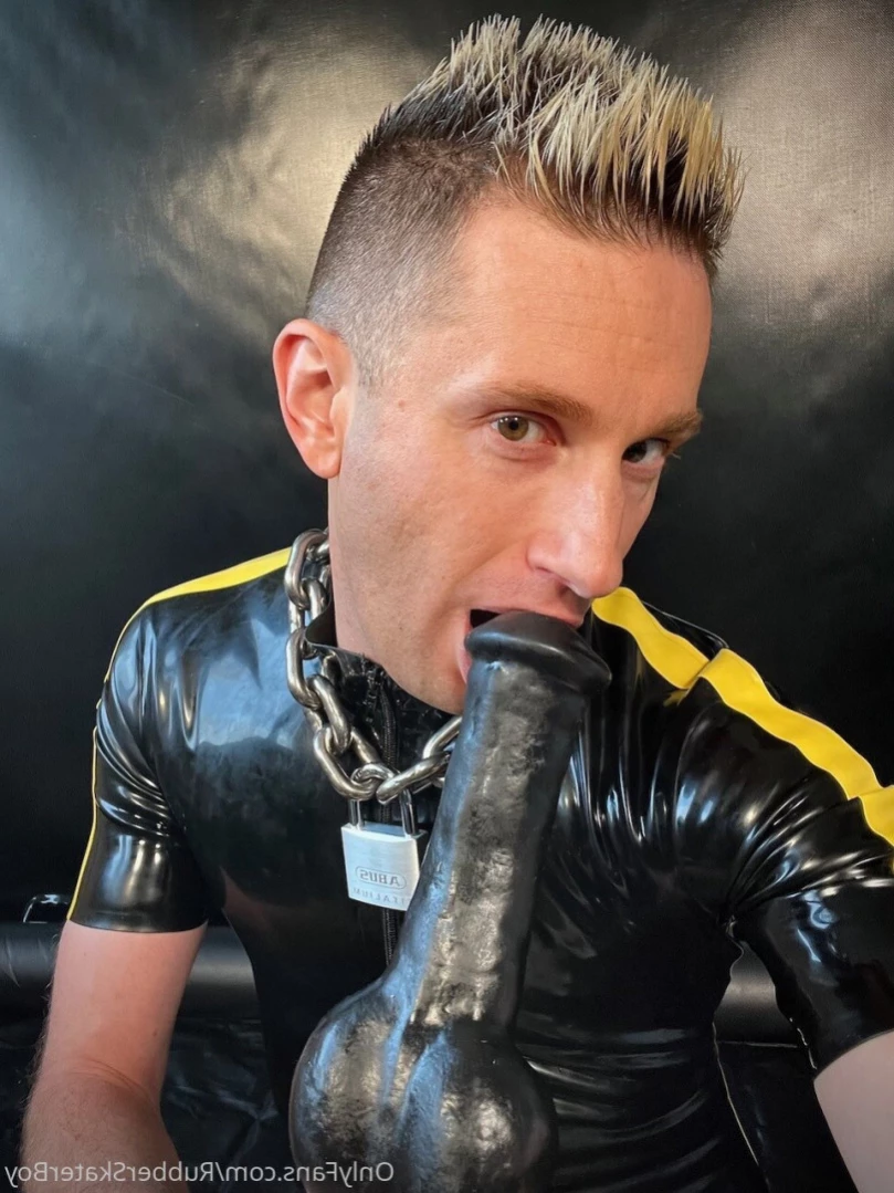 rubberskaterboy Onlyfans leaked photo 11443802 on Hotleaks.tv