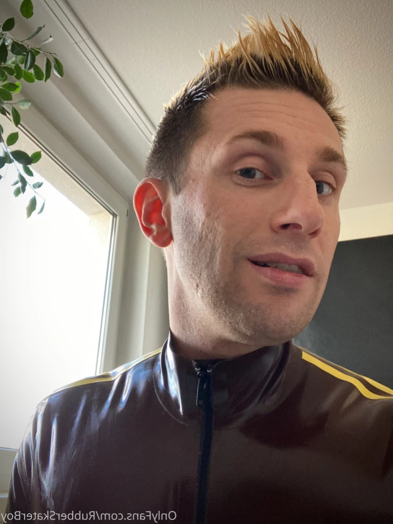 rubberskaterboy Onlyfans leaked photo 11444951 on Hotleaks.tv
