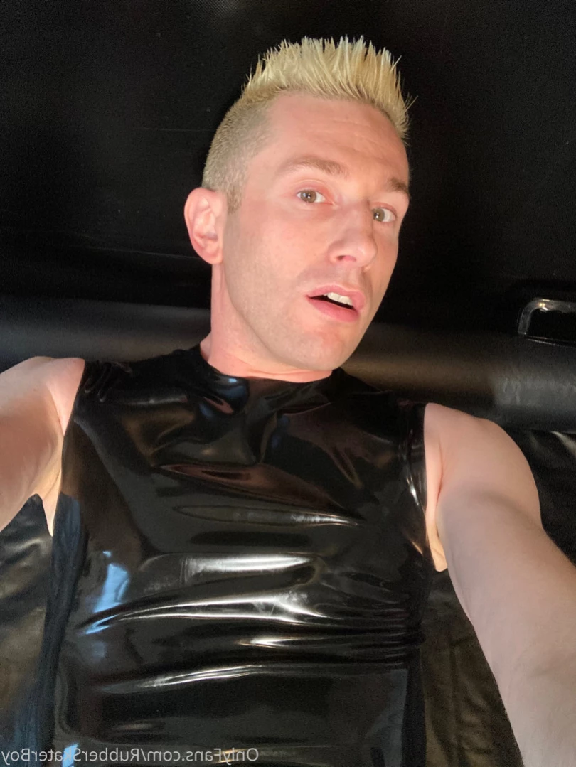 rubberskaterboy Onlyfans leaked photo 11445161 on Hotleaks.tv