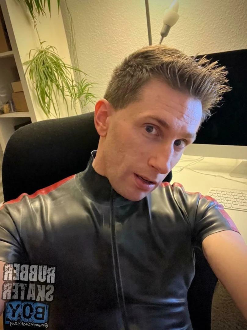 rubberskaterboy Onlyfans leaked photo 11621085 on Hotleaks.tv