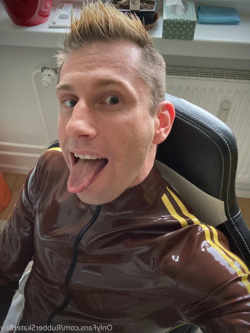 rubberskaterboy Onlyfans leaked photo 11657799 on Hotleaks.tv