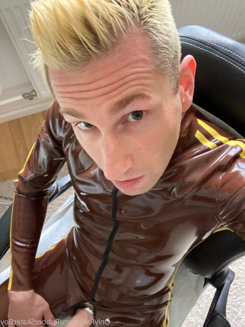 rubberskaterboy Onlyfans leaked photo 11809588 on Hotleaks.tv