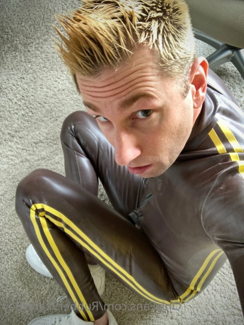rubberskaterboy Onlyfans leaked photo 11945563 on Hotleaks.tv