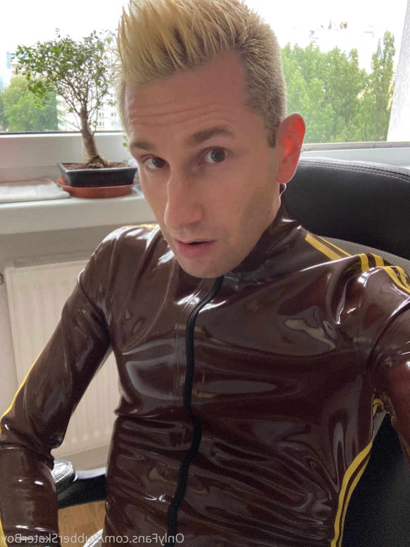 rubberskaterboy Onlyfans leaked photo 11955624 on Hotleaks.tv