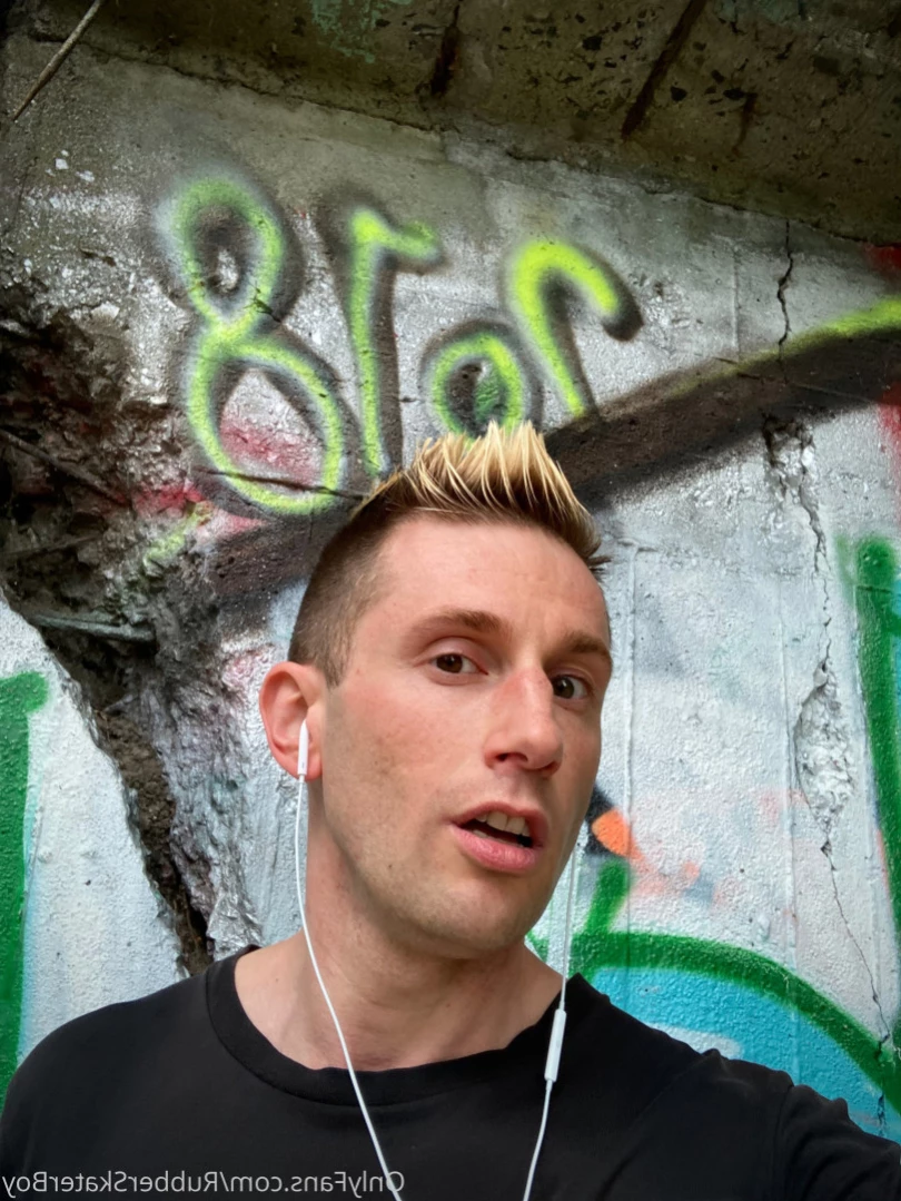 rubberskaterboy Onlyfans leaked photo 12863428 on Hotleaks.tv