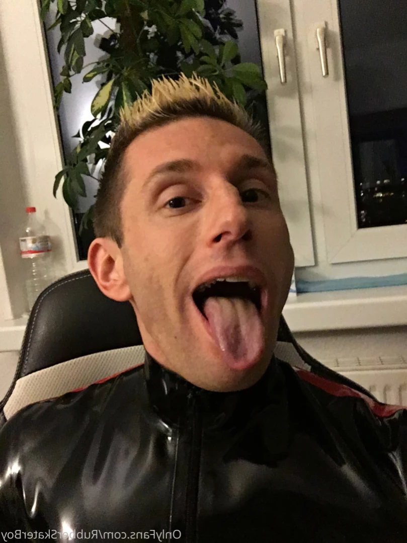 rubberskaterboy Onlyfans leaked photo 12952638 on Hotleaks.tv