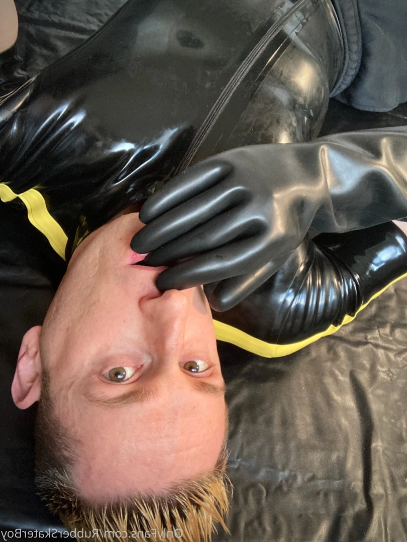 rubberskaterboy Onlyfans leaked photo 13204719 on Hotleaks.tv