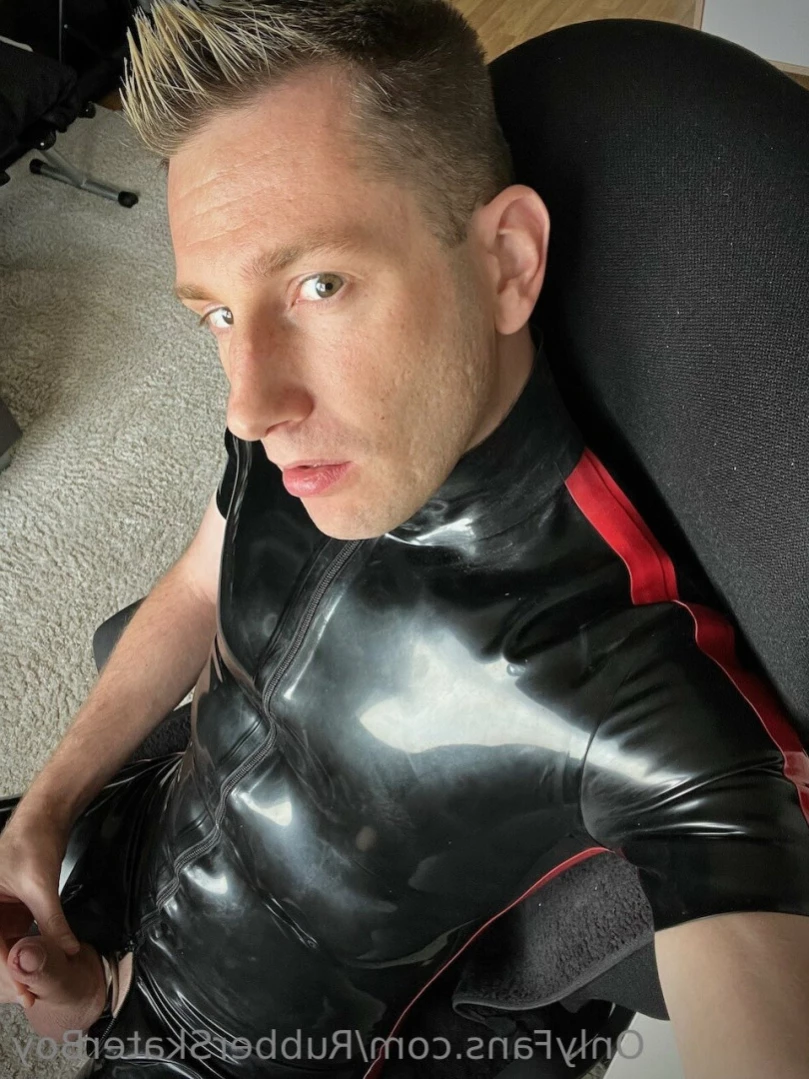 rubberskaterboy Onlyfans leaked photo 13776017 on Hotleaks.tv
