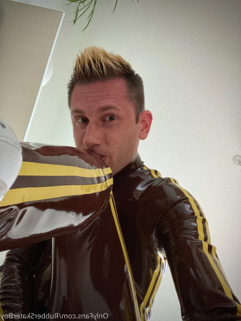 rubberskaterboy Onlyfans leaked photo 13777359 on Hotleaks.tv