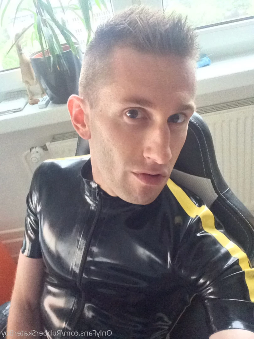 rubberskaterboy Onlyfans leaked photo 13779517 on Hotleaks.tv