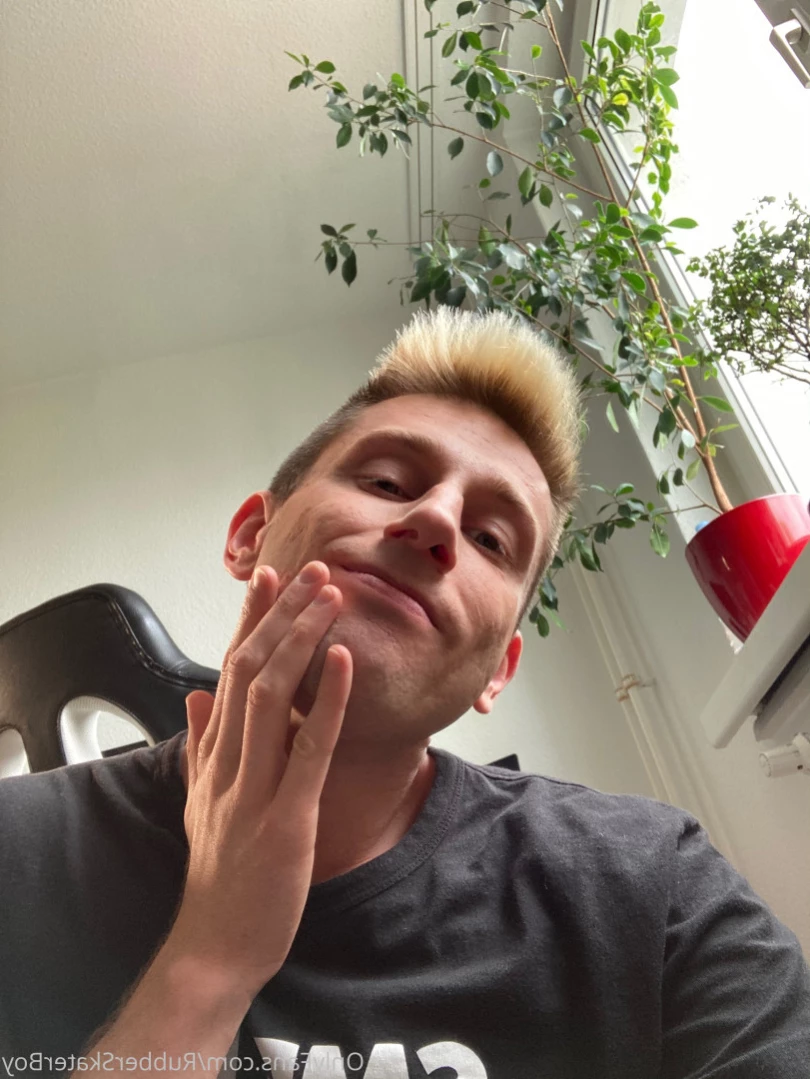 rubberskaterboy Onlyfans leaked photo 13780061 on Hotleaks.tv