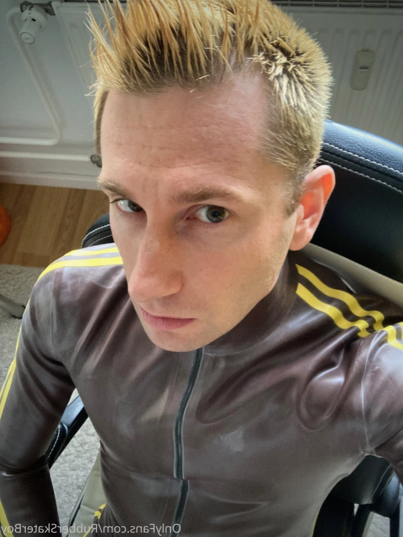 rubberskaterboy Onlyfans leaked photo 13791425 on Hotleaks.tv