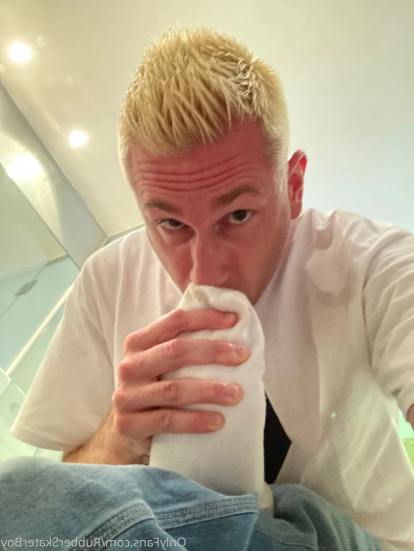 rubberskaterboy Onlyfans leaked photo 13791599 on Hotleaks.tv